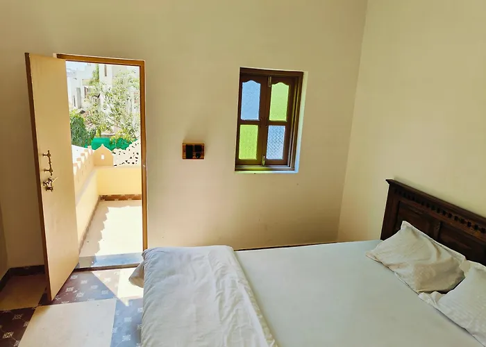 Garh Madan Heritage Guest And Restaurant