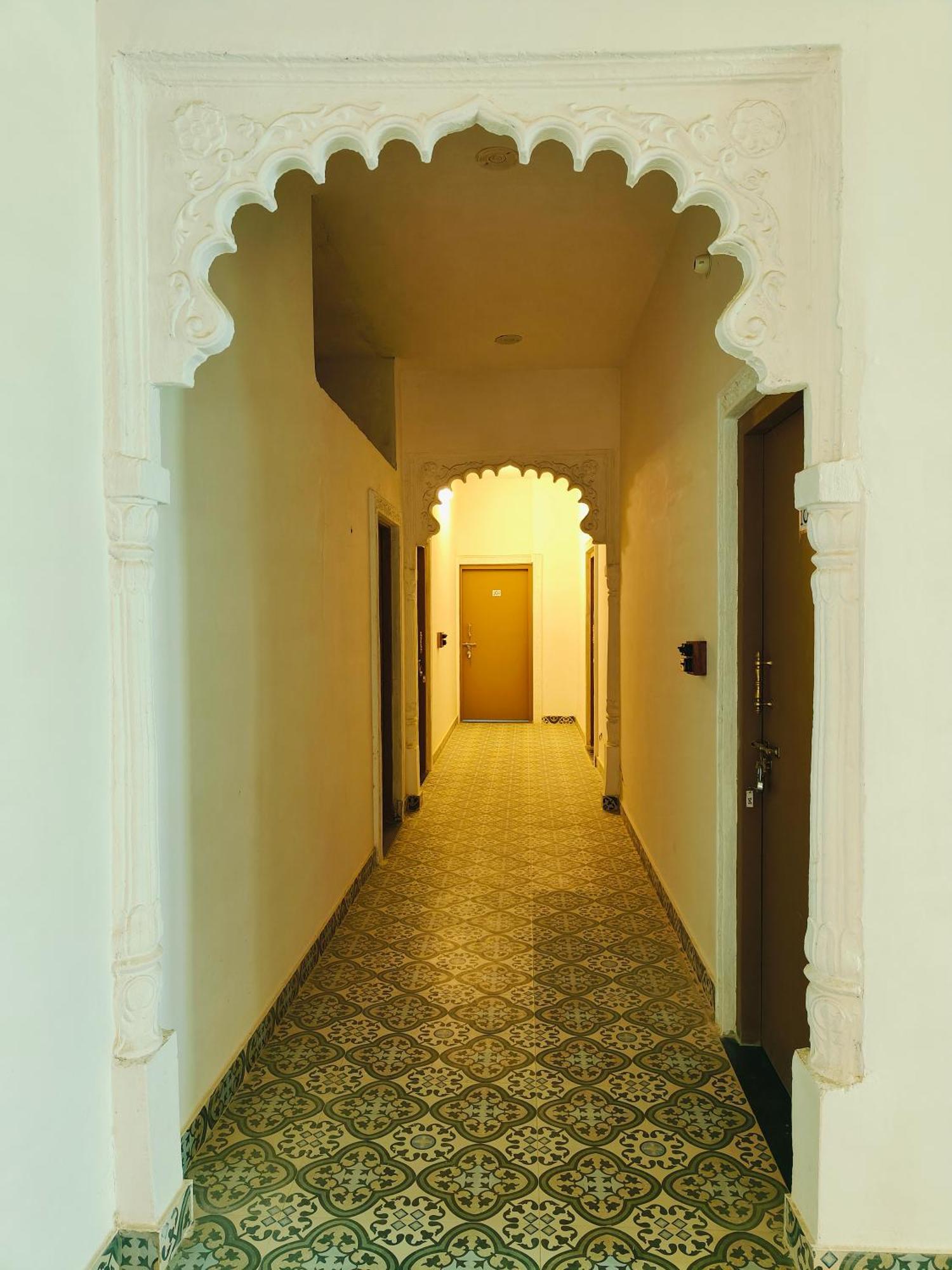 Homestay Garh Madan Heritage Guest And Restaurant